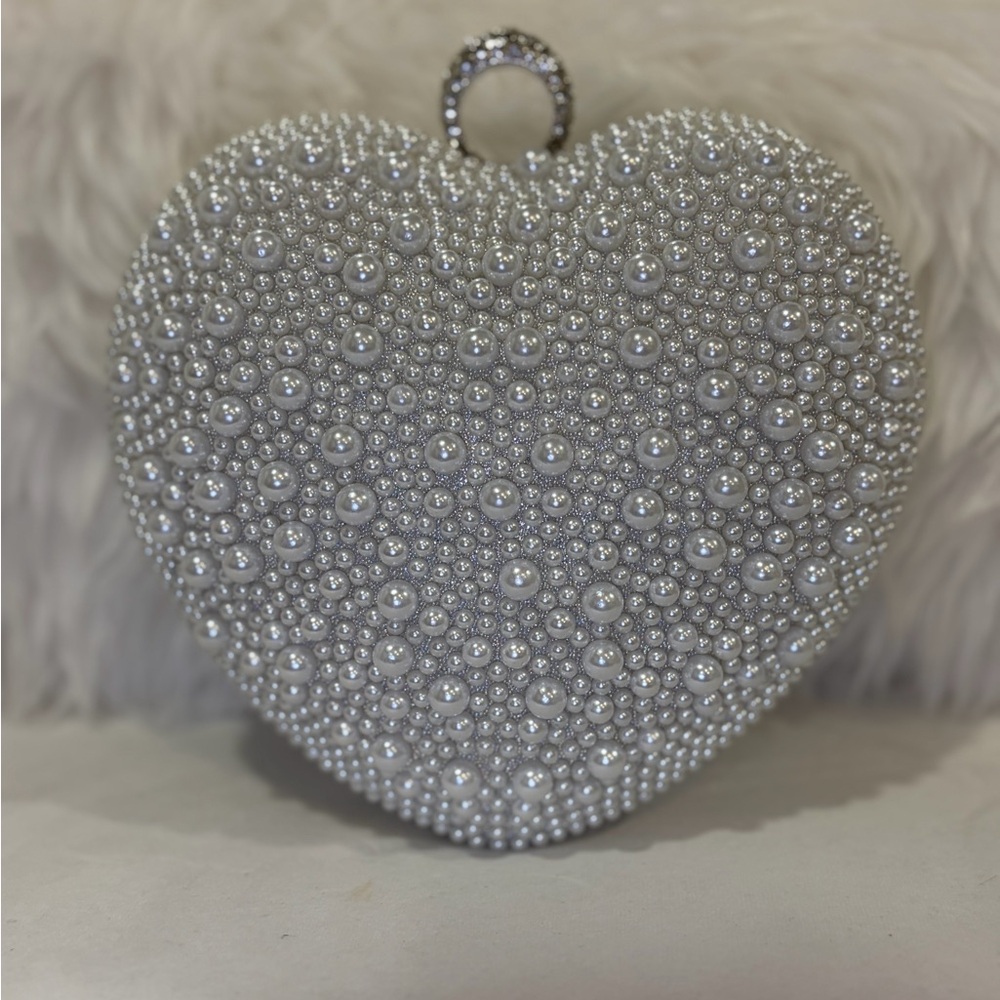 Elegant Silver Heart Clutch